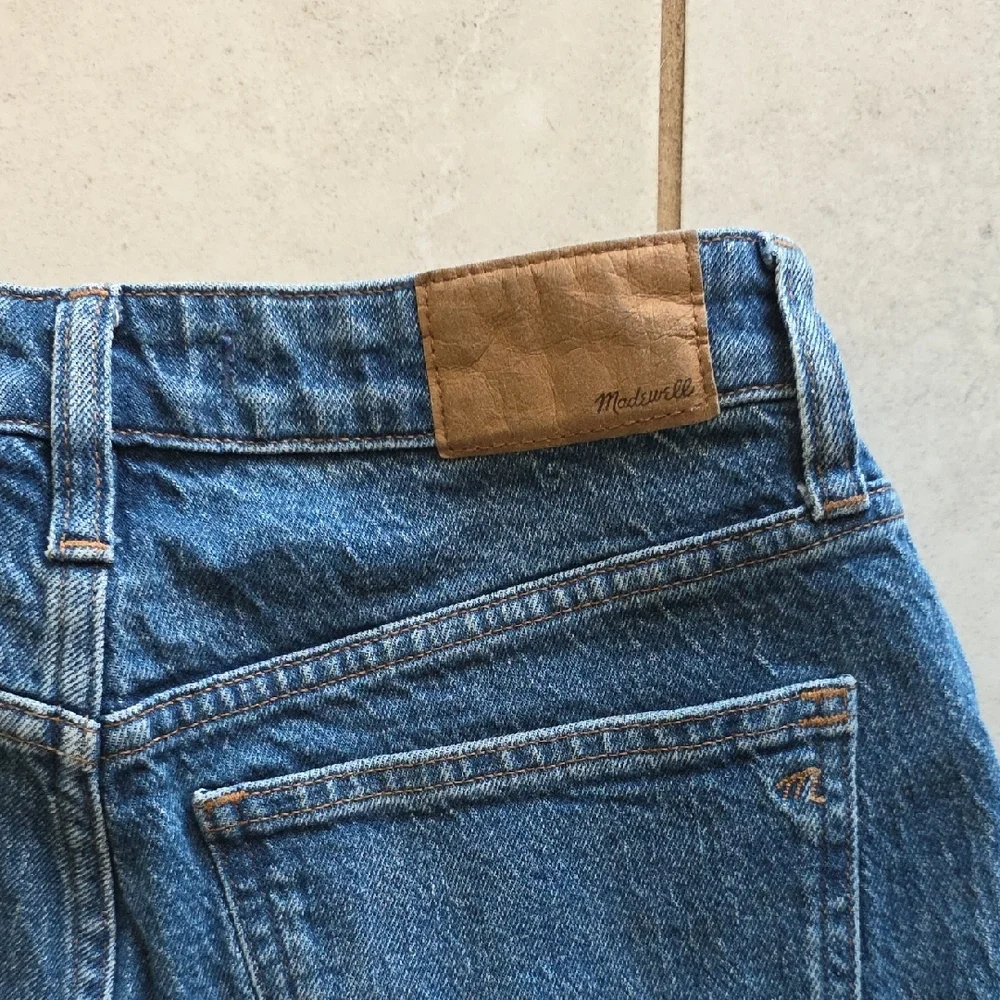 Madewell Curvy Perfect Vintage Jean 28P Petite High Rise Straight Leg - Picture 6 of 7